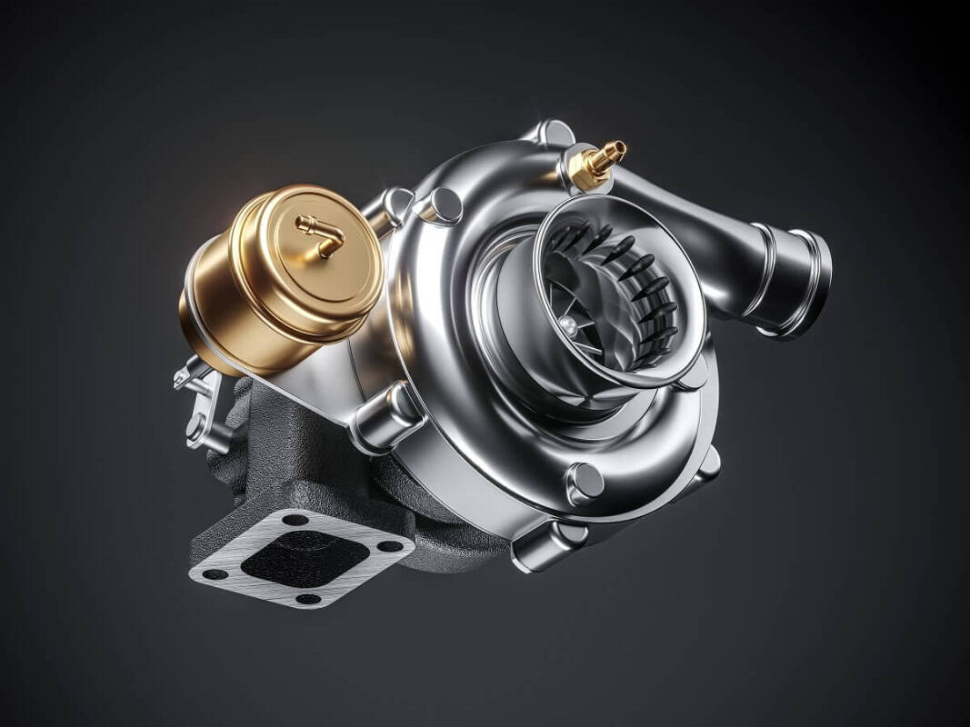 Srebrno-złota turbosprężarka na czarnym tle, idealna do przemyślenia opcji regeneracja turbosprężarki.